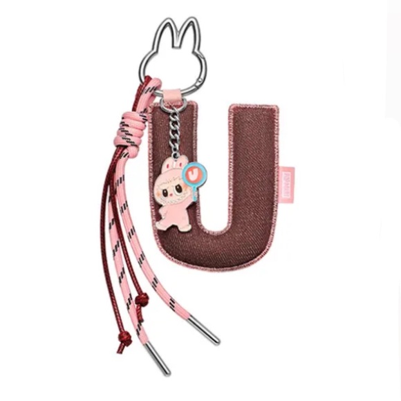 POP MART Accessories - Letter U THE MONSTERS Pin for Love Letter Pendant opened box U